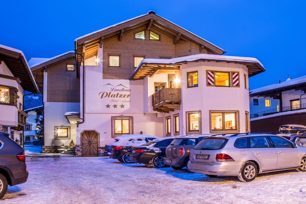 Hotel Garni Landhaus Platzer Zell am Ziller Luaran gambar